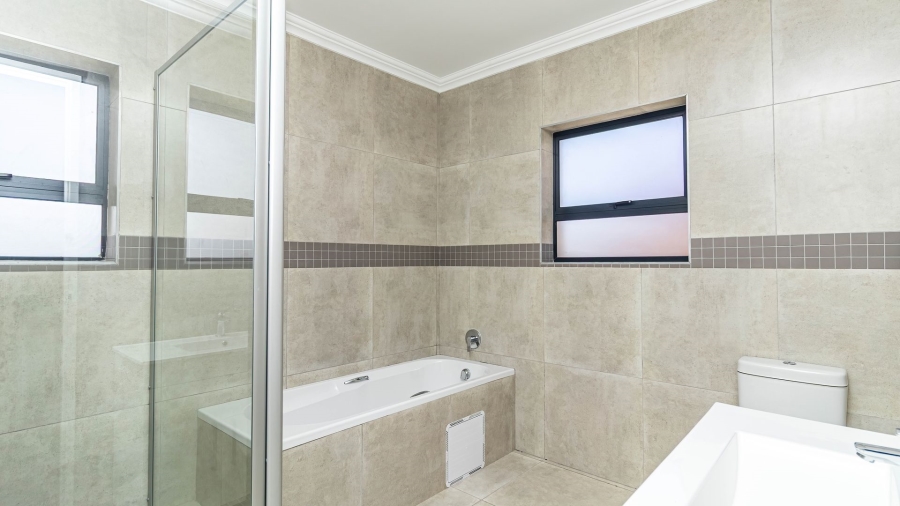 3 Bedroom Property for Sale in Fraaiuitsig Western Cape